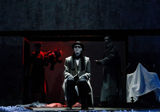 "Бег" в театре Пушкина