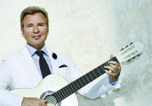 Александр Малинин во дворце студентов юракадемии