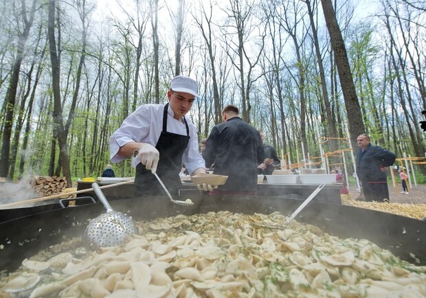 Ночи кино, угощения варениками, экскурсия на Москалёвку: куда пойти на выходных в Харькове фото 6 5