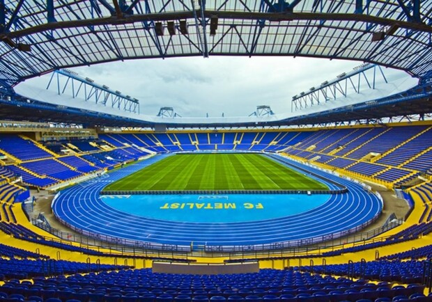 Вечеринка с вином и винилом, экскурсия в Гомольшанский парк, кино на воздухе: куда пойти на выходных в Харькове фото 7 6