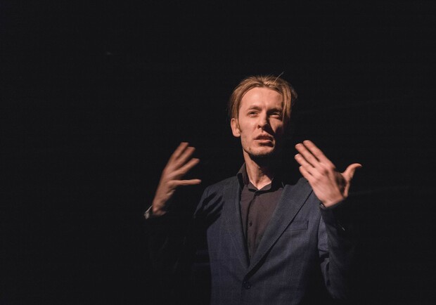 Спектакль "Я… ОНА… не Я" во дворце студентов юракадемии