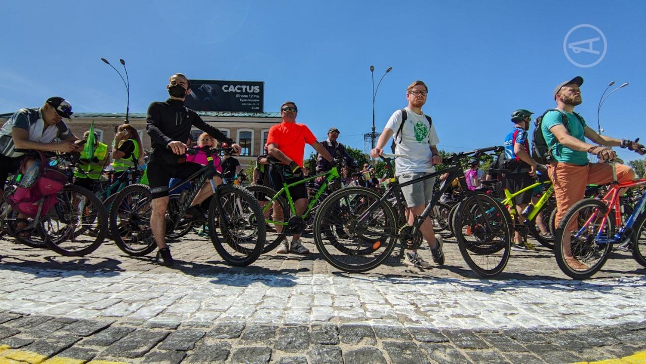 С высоты птичьего полета: как в Харькове прошел Велодень 2021 фото 4 3