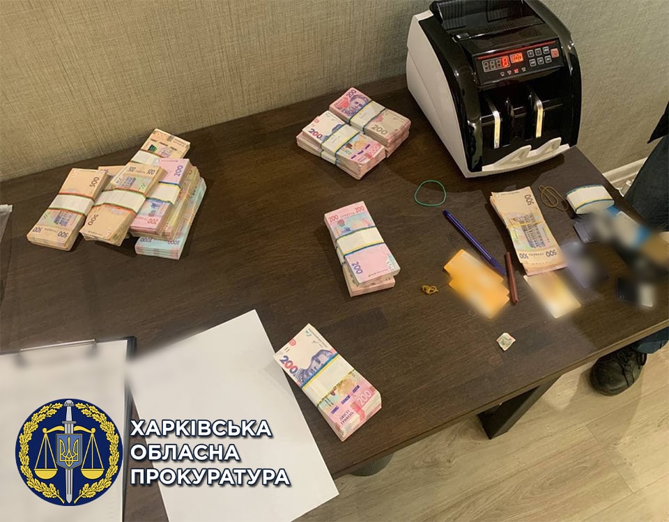 "Зарабатывали" 4 миллиона в месяц: в Харьковской области мошенники подделывали сертификаты о вакцинации и тесты ПЦР фото 3 2