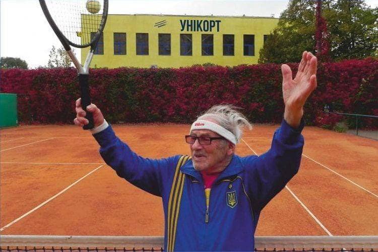 Никогда не поздно: 97-летний теннисист из Харькова попал в Книгу рекордов Гиннесса фото 1