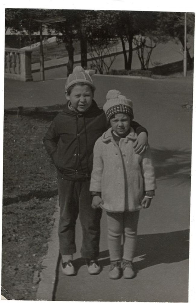 "Мама смотрит сессии горсовета и дает советы": Игорь Терехов рассказал о детстве и родителях фото 4 3