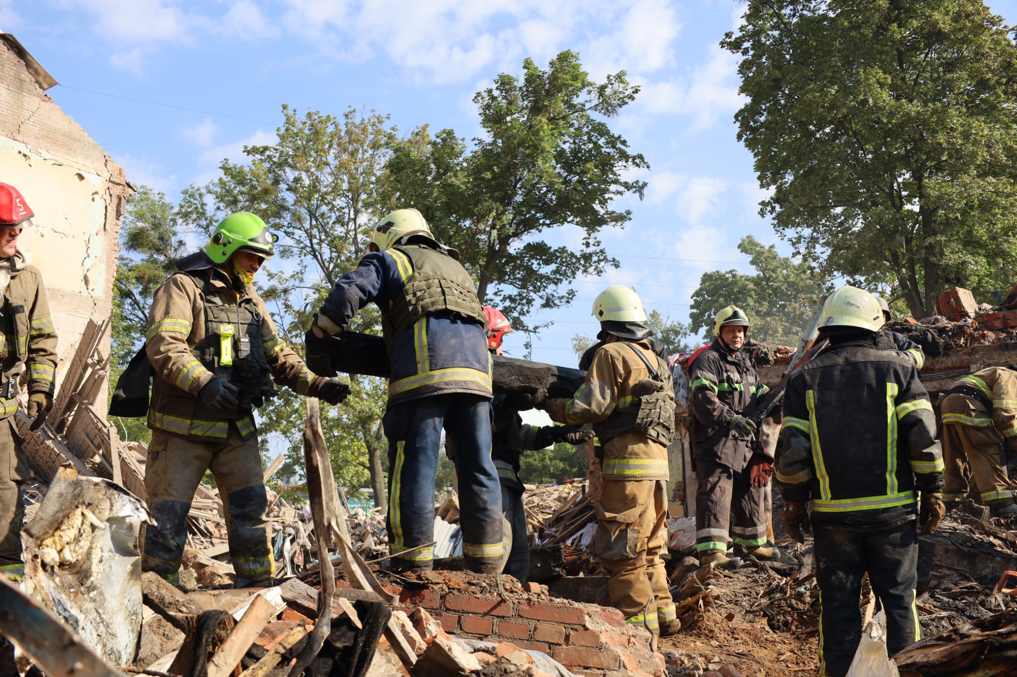 Что осталось от общежития в Харькове после удара "Искандером" (фото) фото 2 1