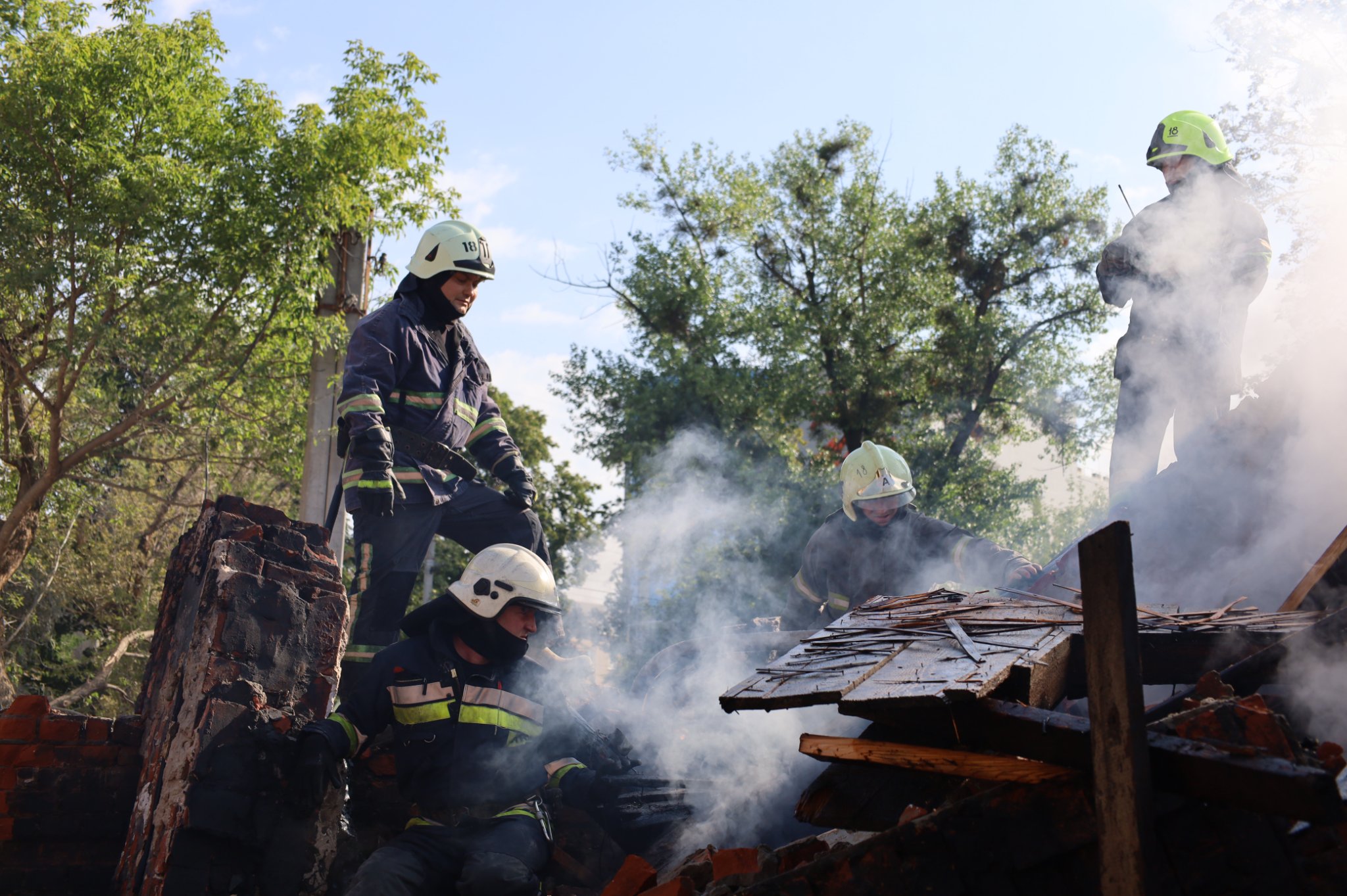 Що залишилось від гуртожитку у Харкові після удару "Іскандером" (фото) фото 4 3