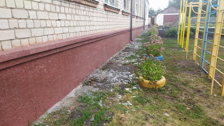 Замкнуло электропроводку: под Харьковом &mdash; масштабный пожар в школе фото 3 2