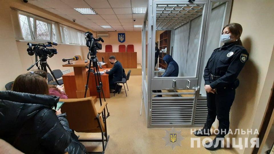 Суд избрал меру пресечения водителю фуры, которая раздавила такси на Окружной Харькова. Фото: полиция Харьковской области