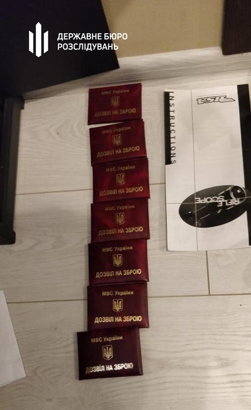 Брали от 5 до 10 тысяч: полицейский из Харькова оказался замешан в продаже разрешений на оружие фото 7 6