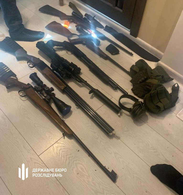 Брали от 5 до 10 тысяч: полицейский из Харькова оказался замешан в продаже разрешений на оружие фото 8 7