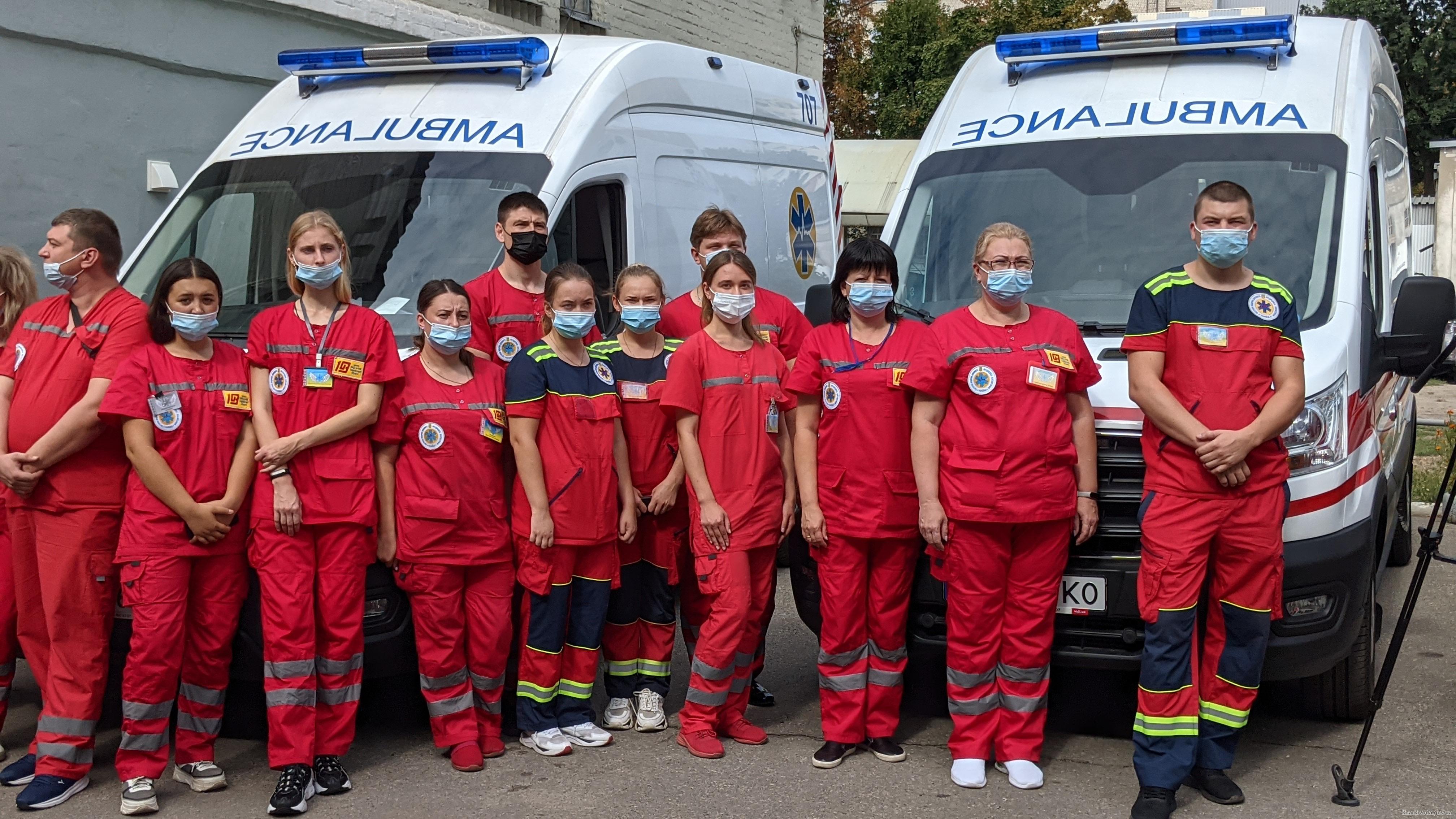 "Оборудованы по последним требованиям": харьковская скорая получила новые автомобили Ford фото 1