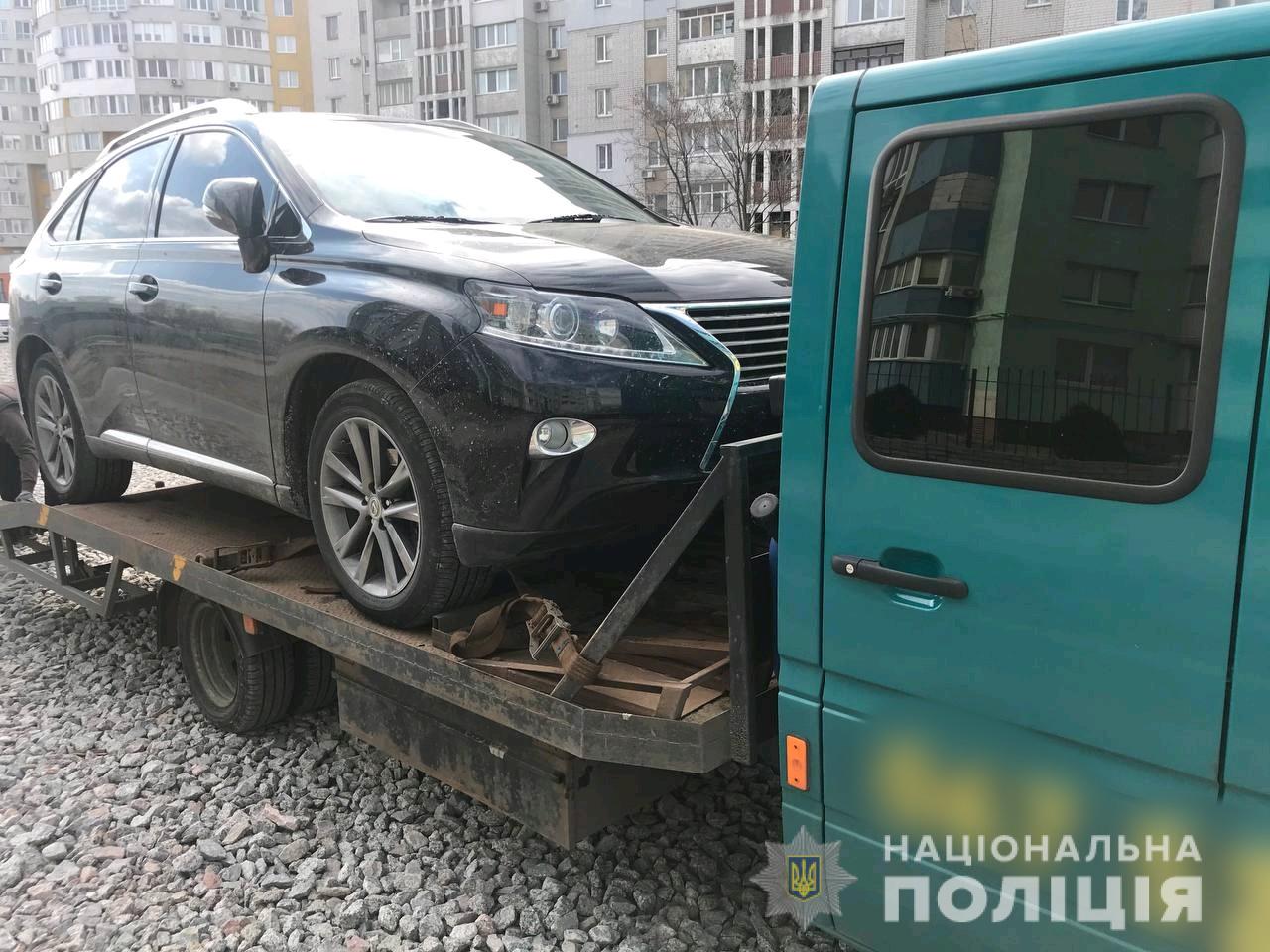 Грозит до 12 лет: в Харькове задержали банду угонщиков элитных автомобилей фото 3 2