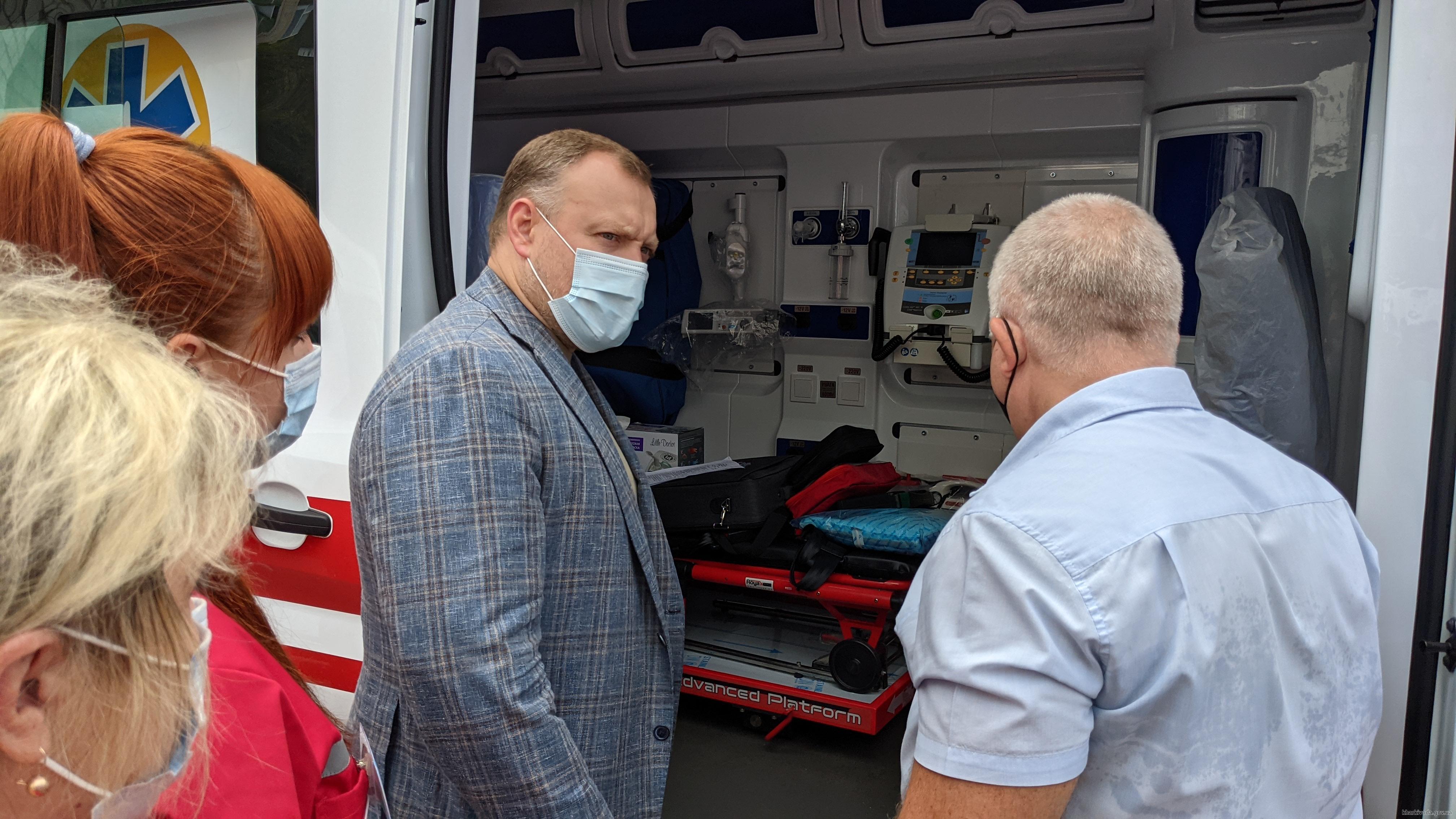 "Оборудованы по последним требованиям": харьковская скорая получила новые автомобили Ford фото 2 1