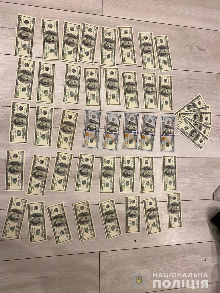 Грозит до 12 лет: в Харькове задержали банду угонщиков элитных автомобилей фото 7 6