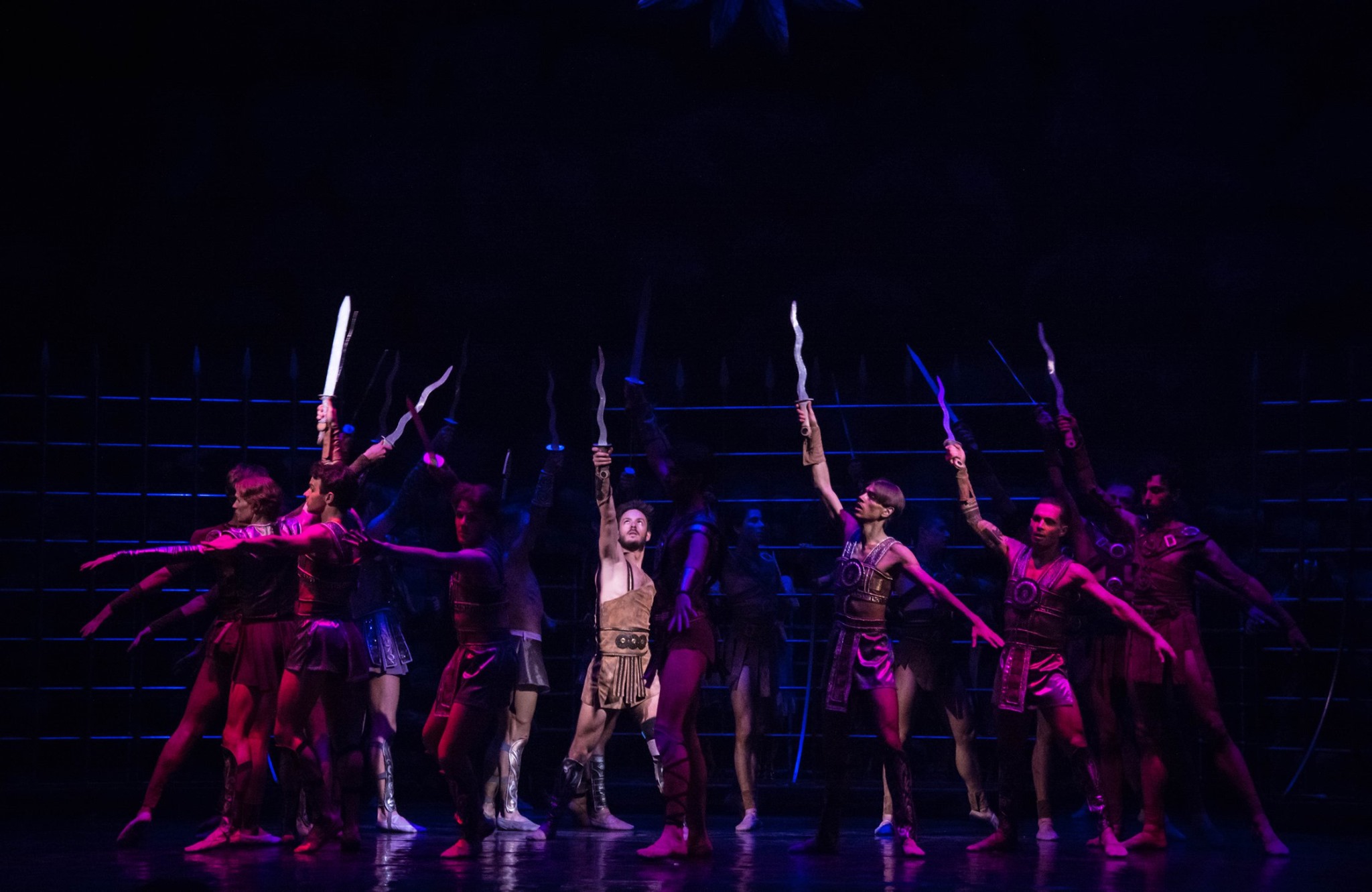 Фоторепортаж: в Схід Опера состоялась самая масштабная премьера "Спартак" фото 1