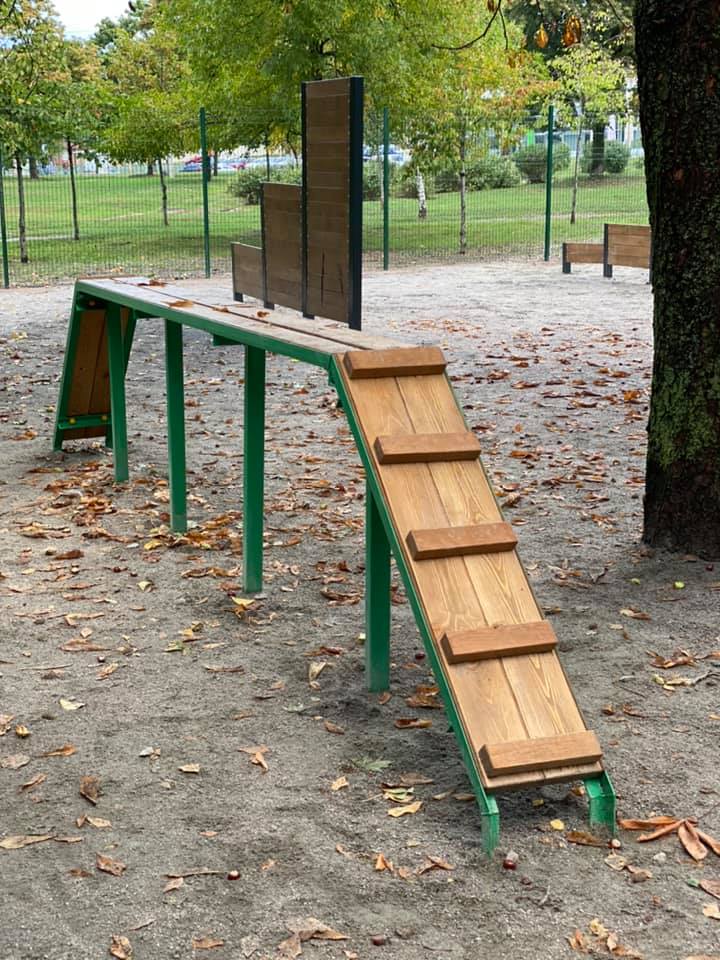 С детской и спортивной зоной: в Харькове реконструировали сквер фото 19 18