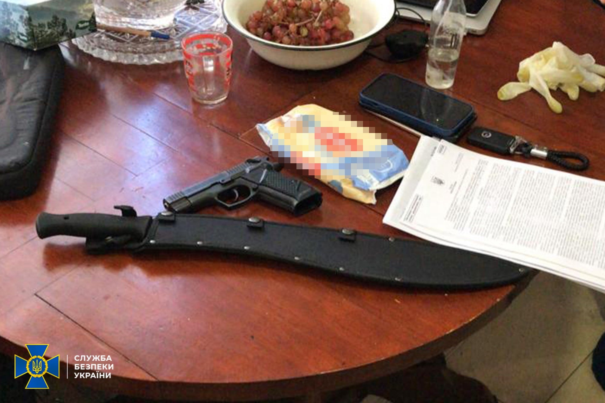 Как в 90-е: СБУ в Харькове ликвидировала банду рэкетиров, в которую входили правоохранители фото 11 10