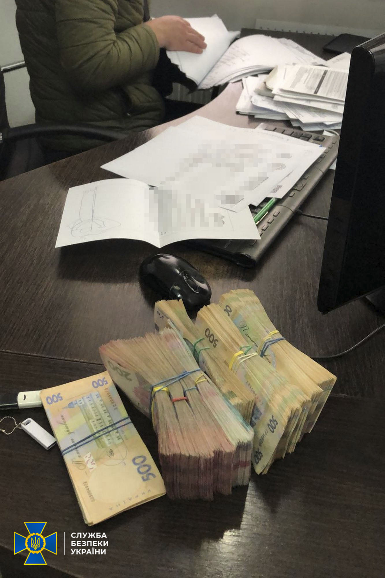 500 гривен за негативный результат: в Харькове владелицу турагентства поймали на торговле поддельными ПЦР-тестами фото 3 2