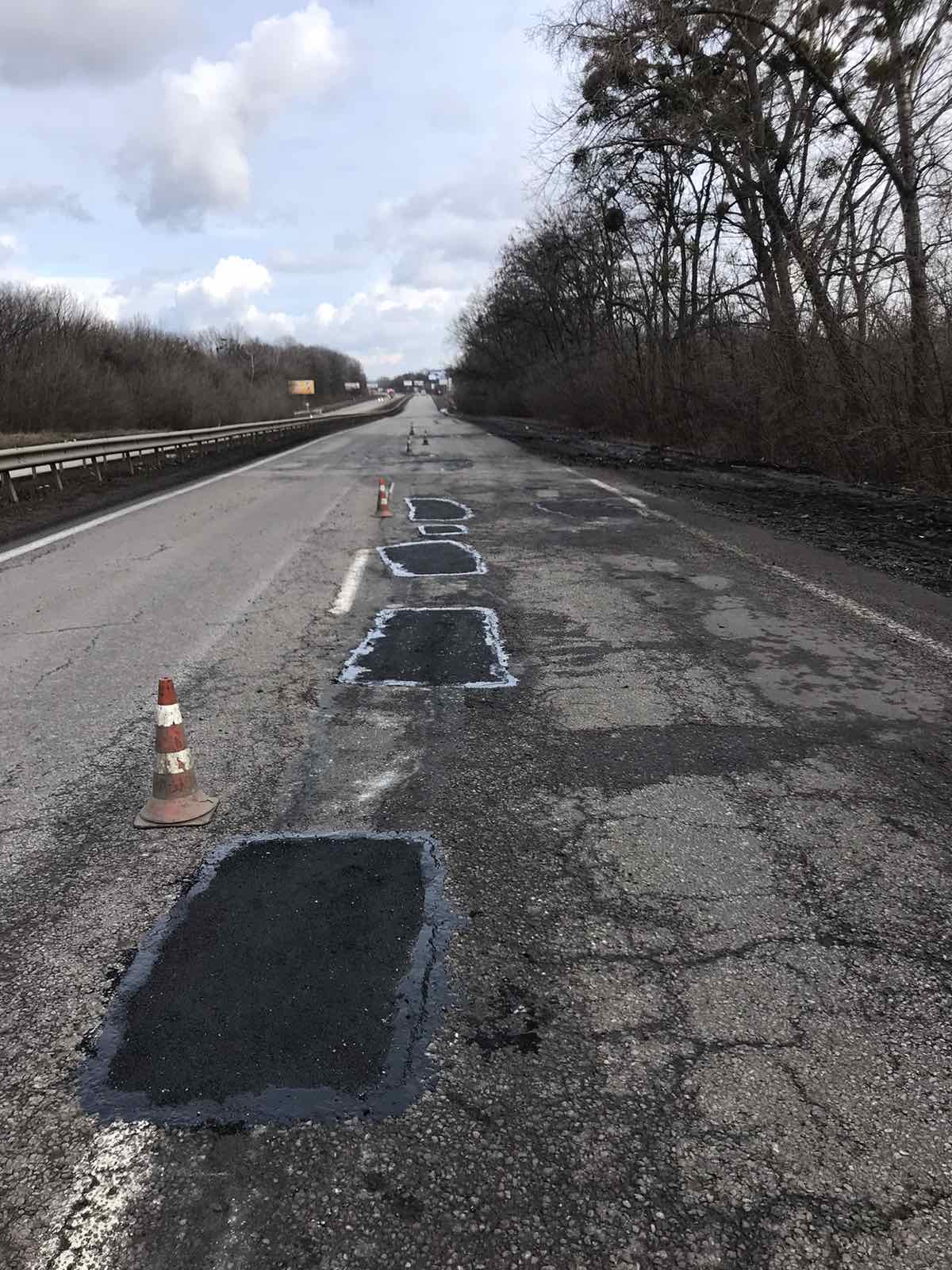 Фото: Служб автодорог в Харьковской области