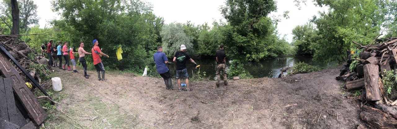 Более 20 тонн отходов: харьковчане снова очищали речку Уды от мусора фото 4 3