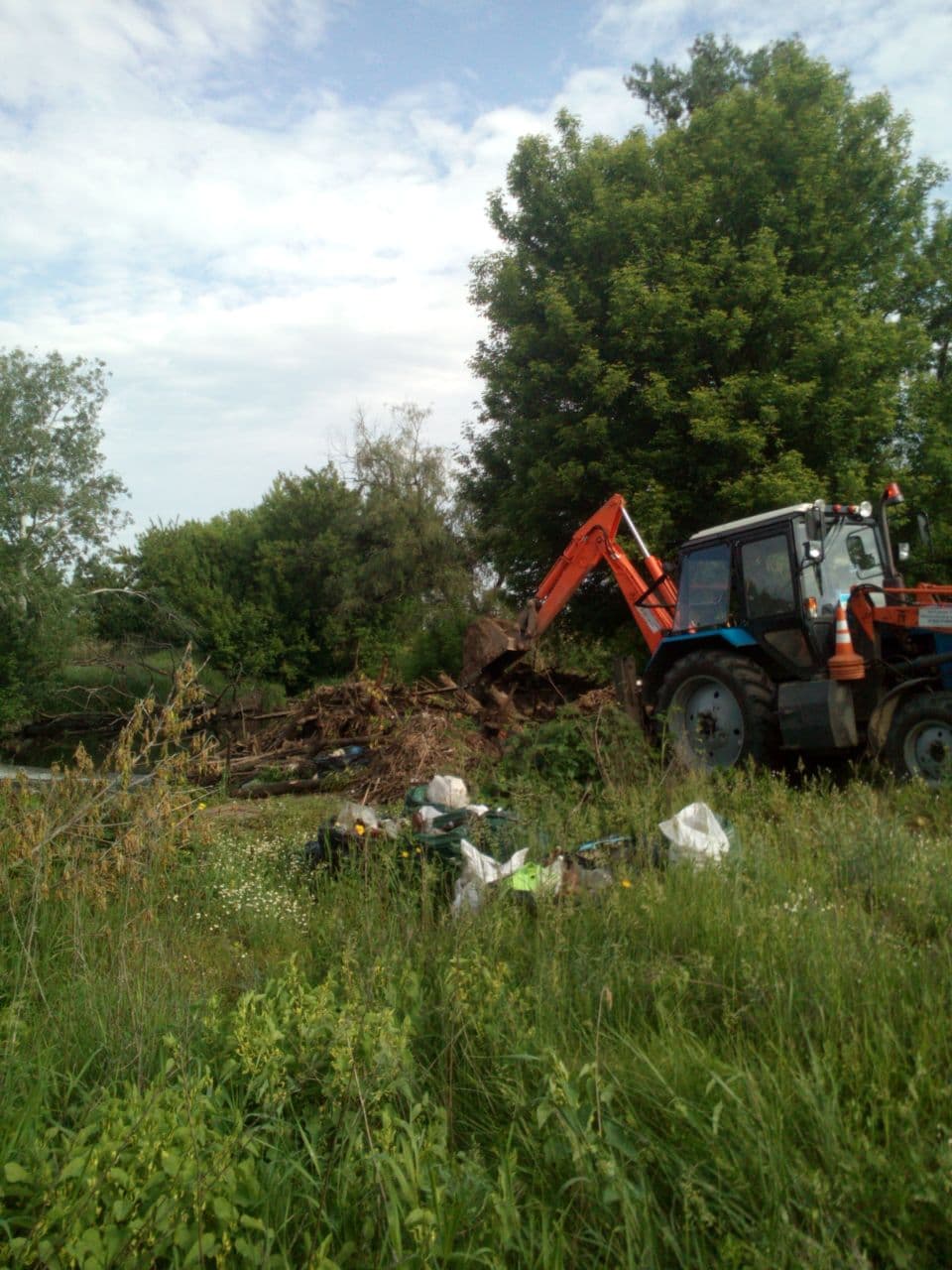 Более 20 тонн отходов: харьковчане снова очищали речку Уды от мусора фото 5 4