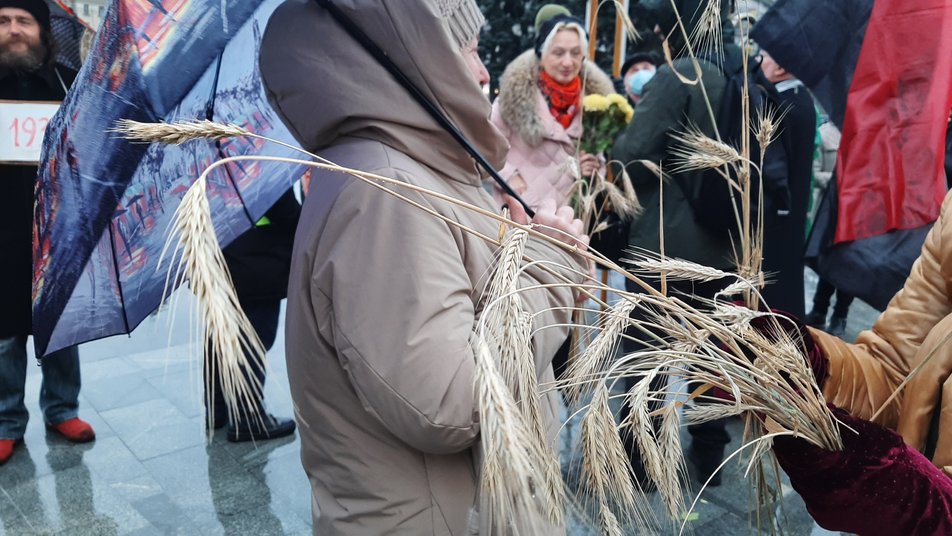 Крестный ход в память о жертвах голодоморов в Харькове