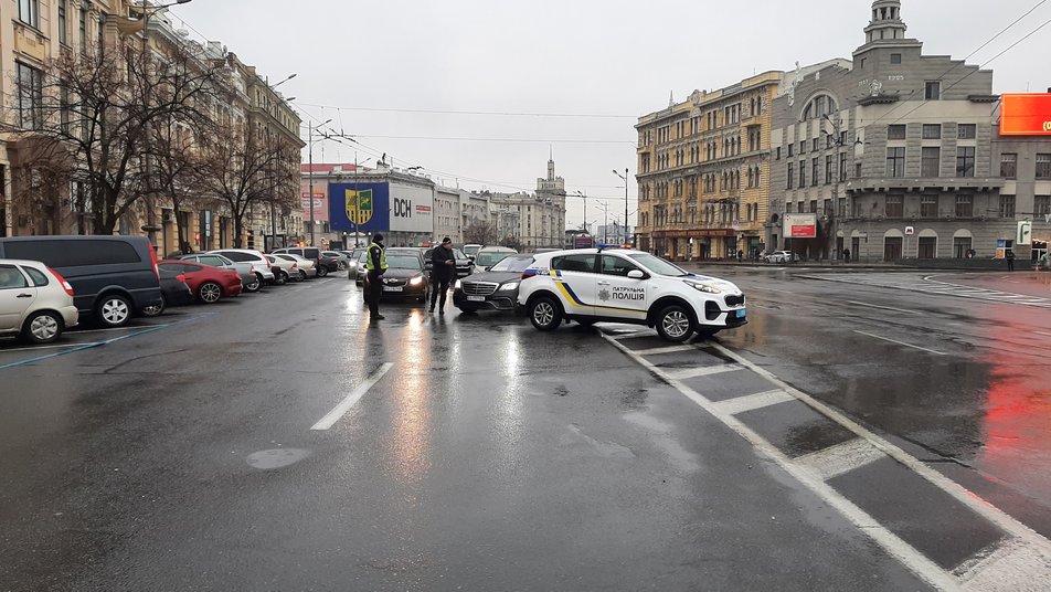Крестный ход в память о жертвах голодоморов в Харькове
