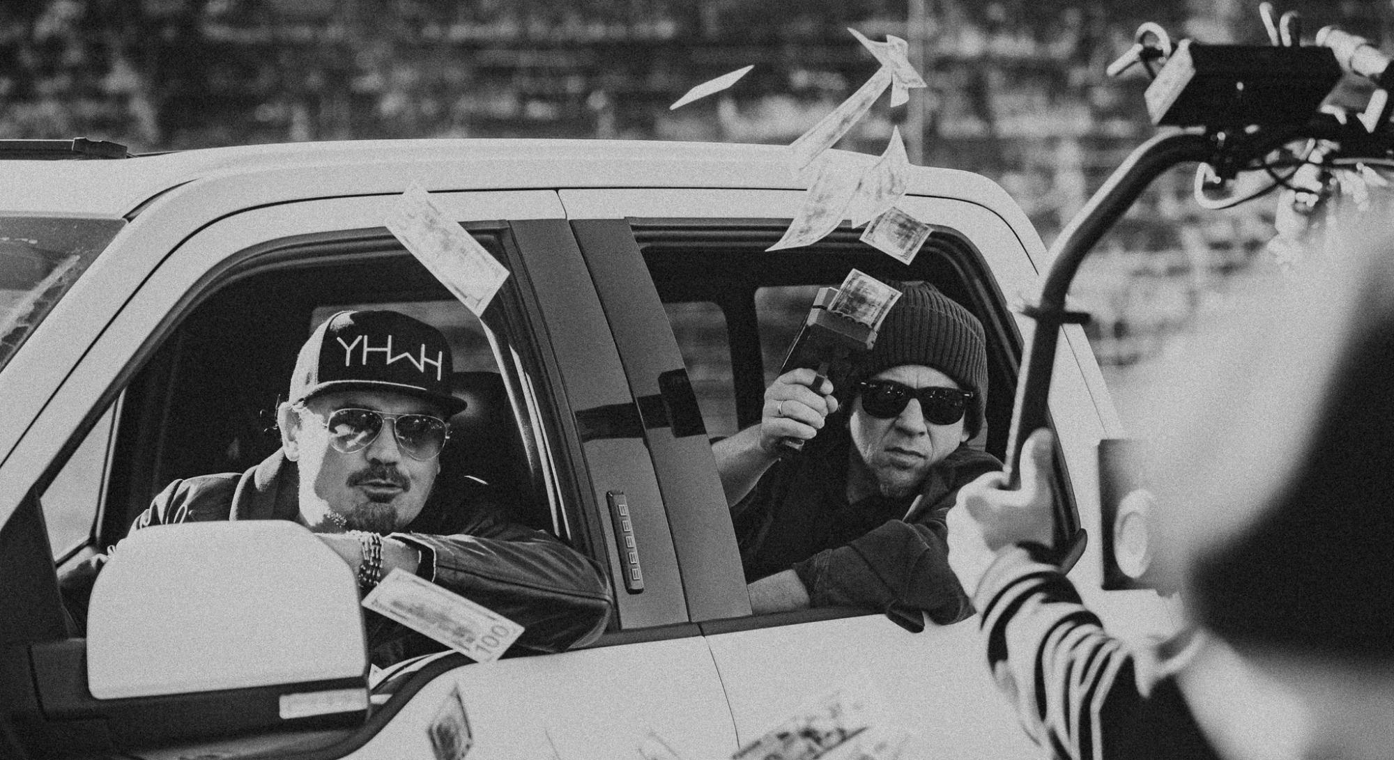 Жадан, ТНМК и VOID презентовали рок-н-ролльный клип "Пираты".