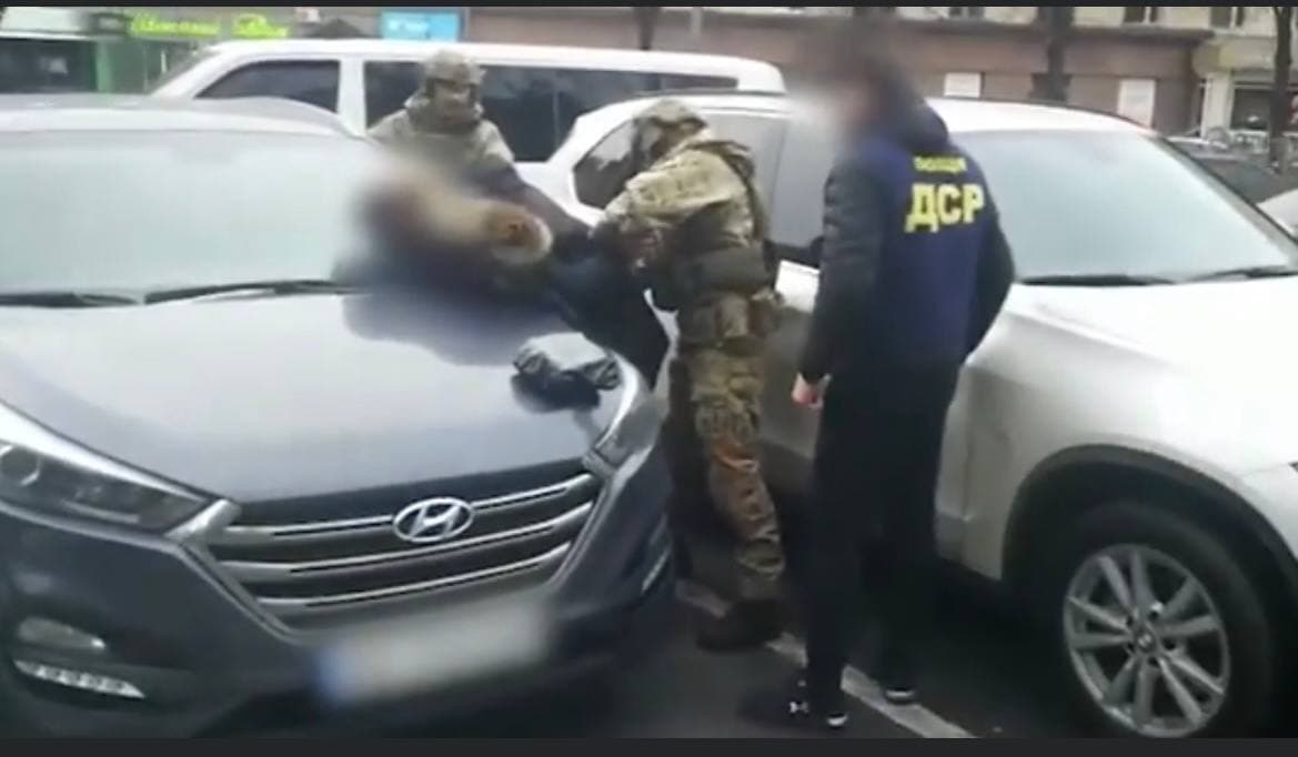 "Кошмарил предпринимателей": в Харькове задержали криминального авторитета "Гончарика".