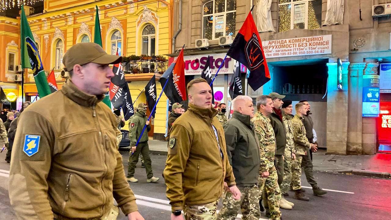 Фотофакт: в Харькове прошел марш защитников Украины фото 5 4