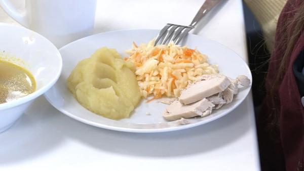 В школах и детсадах Харькова ввели новое меню: как реагируют школьники.