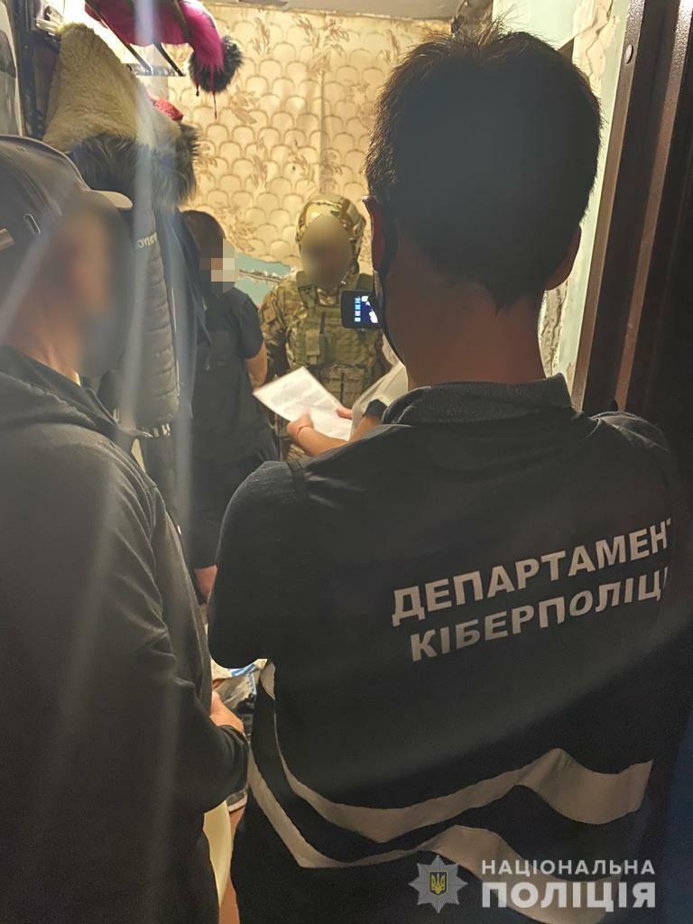 Представлялись работниками банка и мобильных операторов: в Харькове будут судить банду за мошенничество с онлайн-кредитами фото 2 1