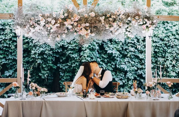 Жена Ира вдохновила Богдана на участие в шоу.