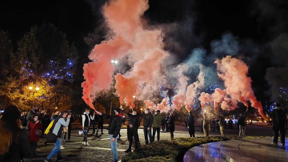Фотофакт: в Харькове прошел марш защитников Украины фото 9 8