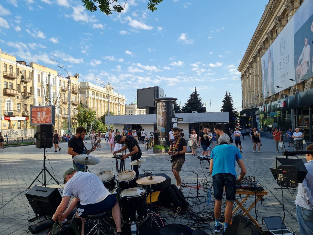 Шествие, сплав, театральные представления: как прошел День музыки-2021 в Харькове (фото, видео) фото 16 15