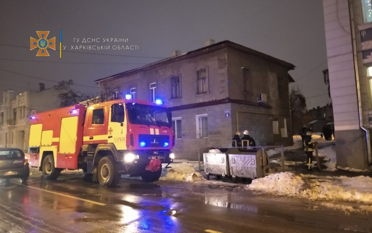 На вид около 50 лет: при пожаре на Москалевке погиб мужчина.