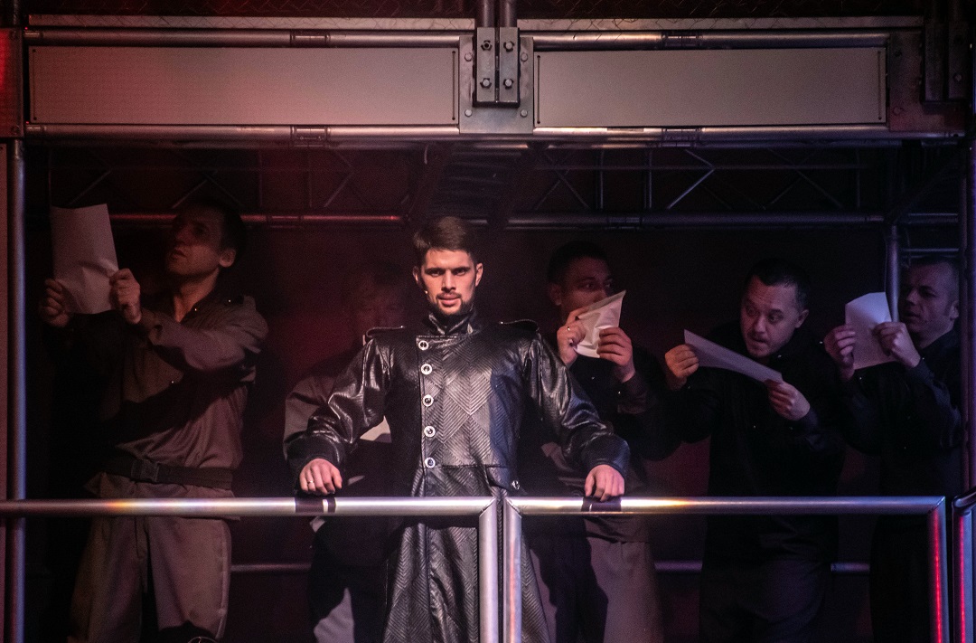 Два года репетиций: в Харькове состоялась премьера оперы "Вышиваный. Король Украины" фото 2 1