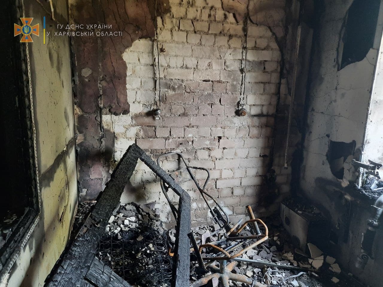 "Ребенок пытался потушить огонь": в Харькове собирают вещи и одежду для семьи, пострадавшей от пожара фото 2 1