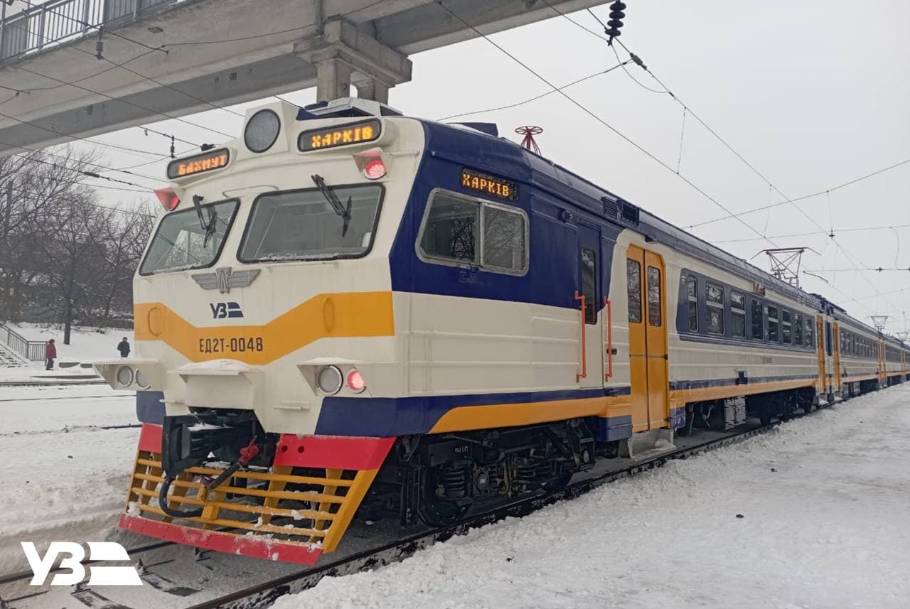 "Укрзалізниця" обновила график движения поездов через Харьков.