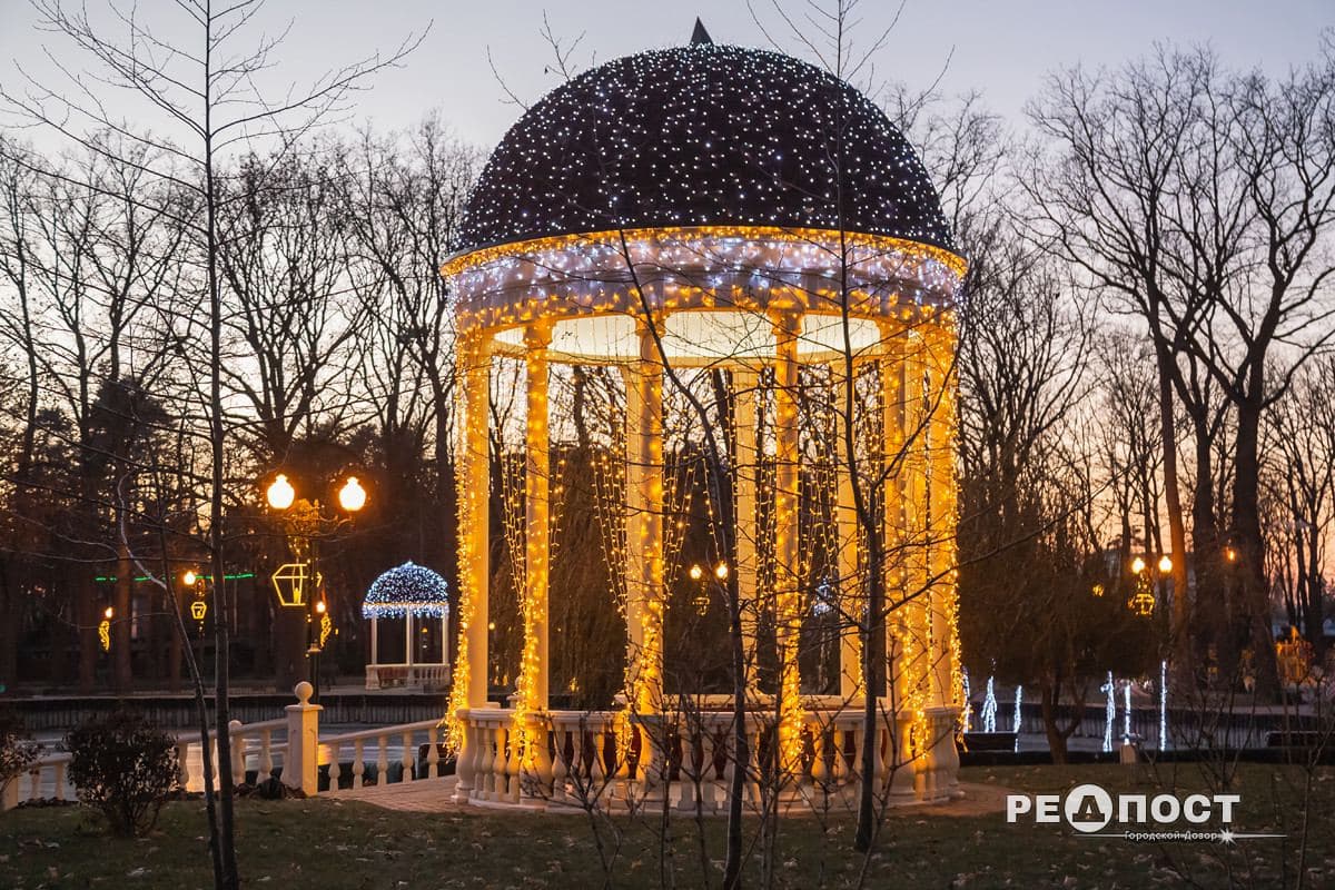 Бери фотоаппарат: парк Горького превратился в большую новогоднюю фотозону фото 9 8