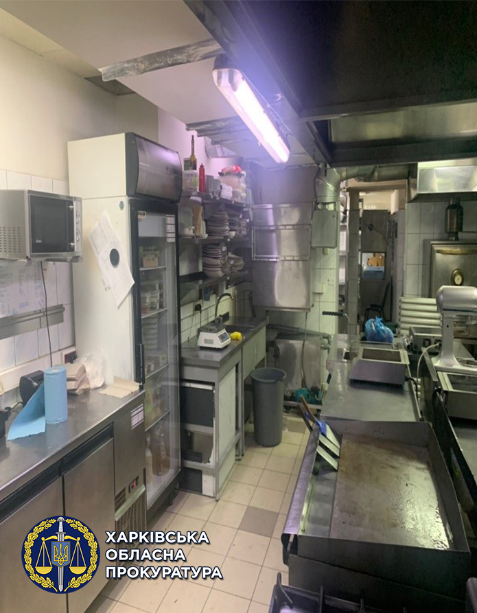 "Шигеллез или сальмонеллез": среди отравившихся в "Якитории" и "Мафии" — двое официантов фото 3 2