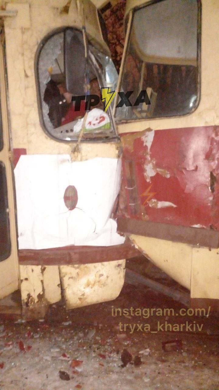 В Харькове столкнулись два трамвая.