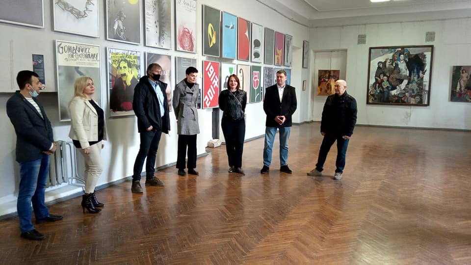 Сразу четыре выставки: в "Худпроме" начали отмечать 100-летний юбилей фото 2 1