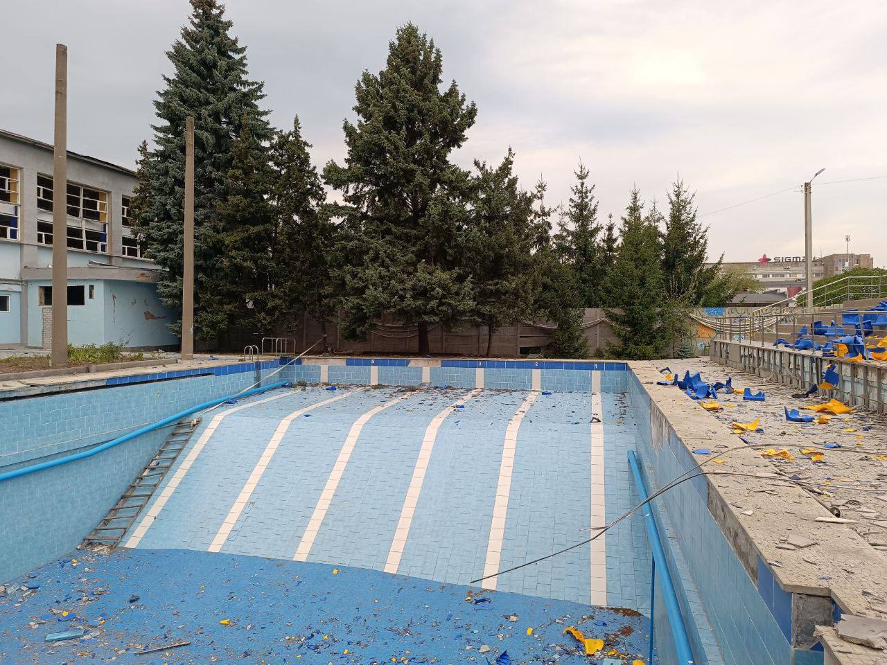 В Харькове — "прилет" по одному из вузов.