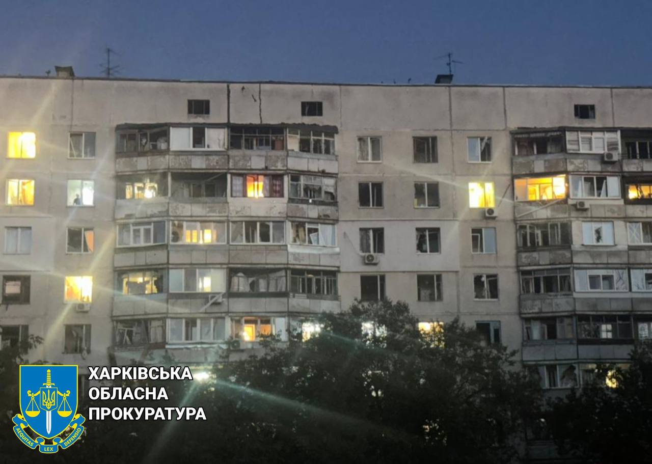 Три обстрела за ночь: под ударом оказались школа, детсад и здание метрополитена.