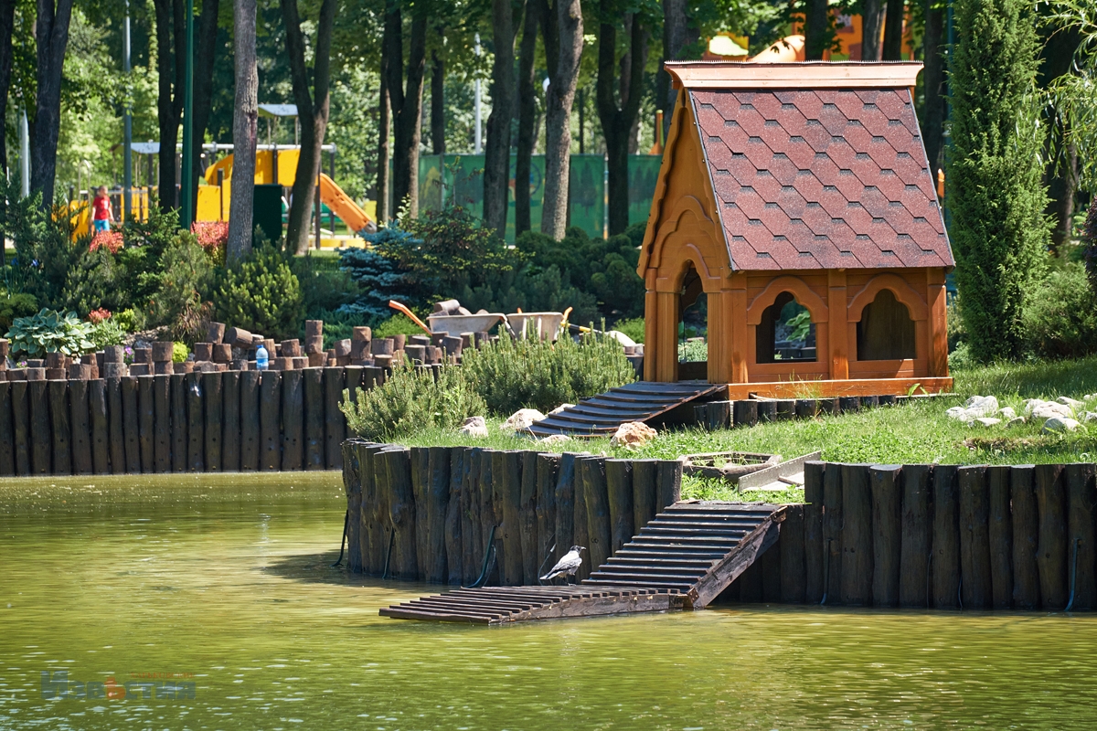 В Центральном парке Харькова готовят к открытию озеро.