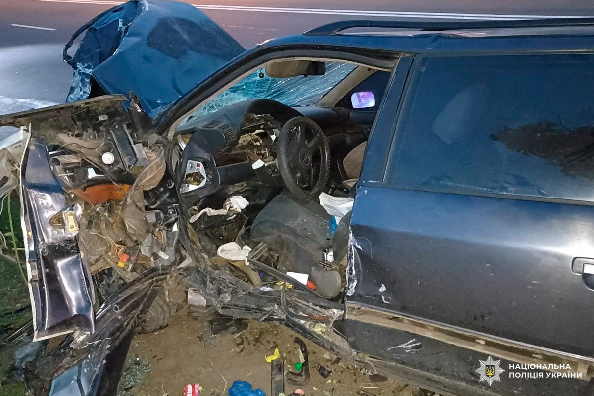 Один погибший и трое пострадавших: на ХТЗ столкнулись Audi и Honda.