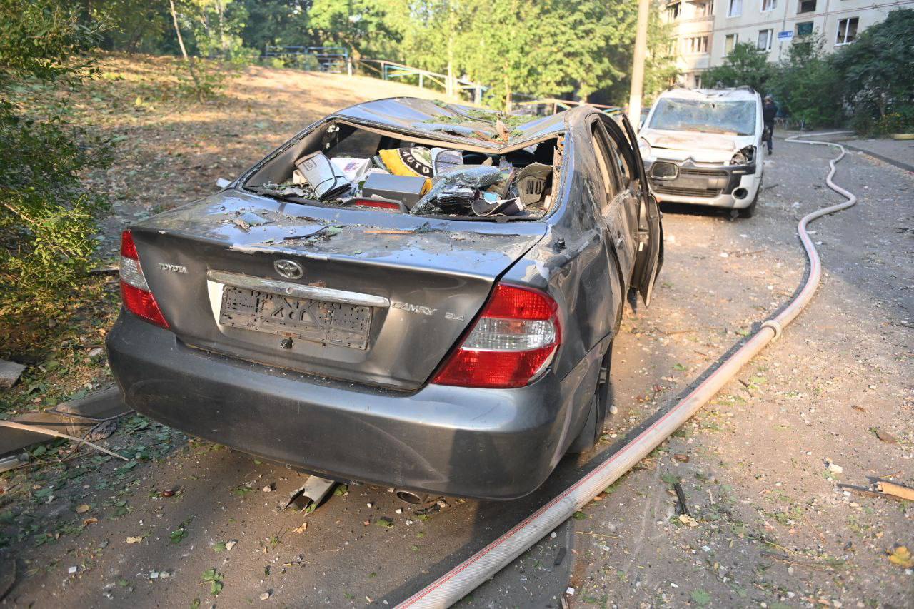 Потрапляння авіабомби до житлового будинку у Немишлянському районі: що відомо.