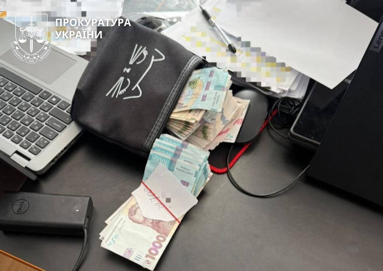 В Харьковской области трех руководителей армейского корпуска подозревают в поборах с военных.